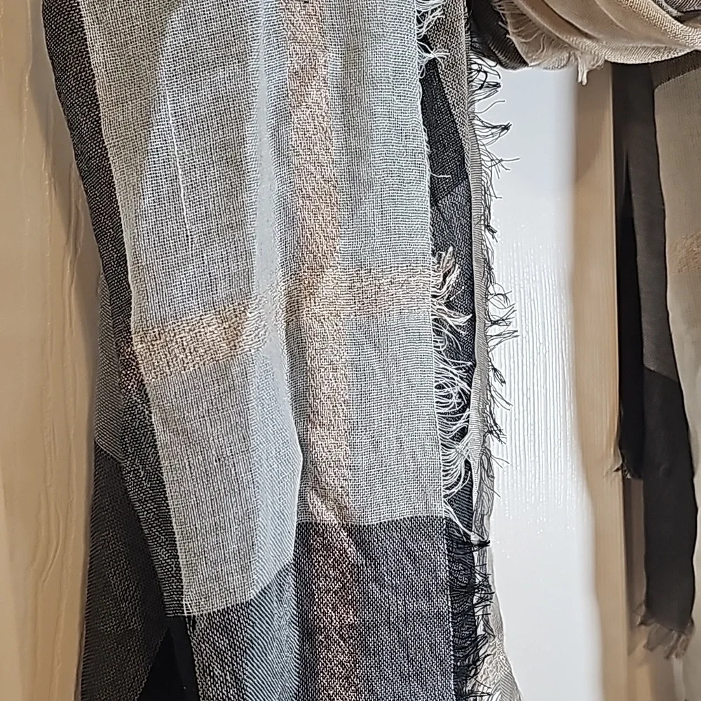 Christopher and Banks Blue Cream and Blush Sheer Blanket Fringe Scarf New